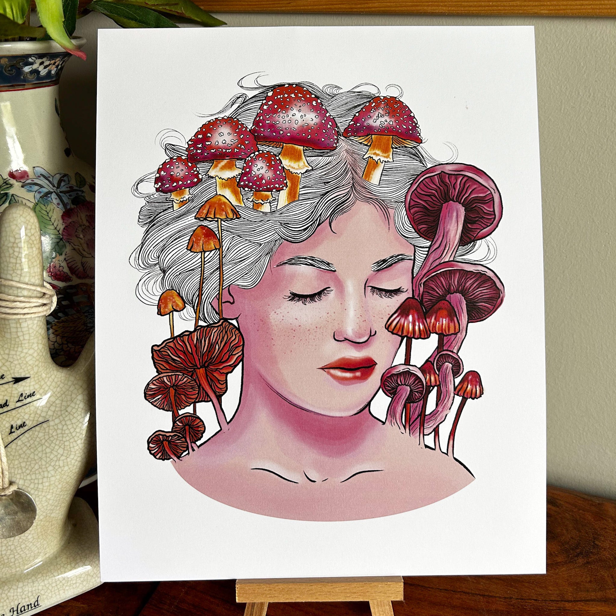 Mushroom Femme Face Print